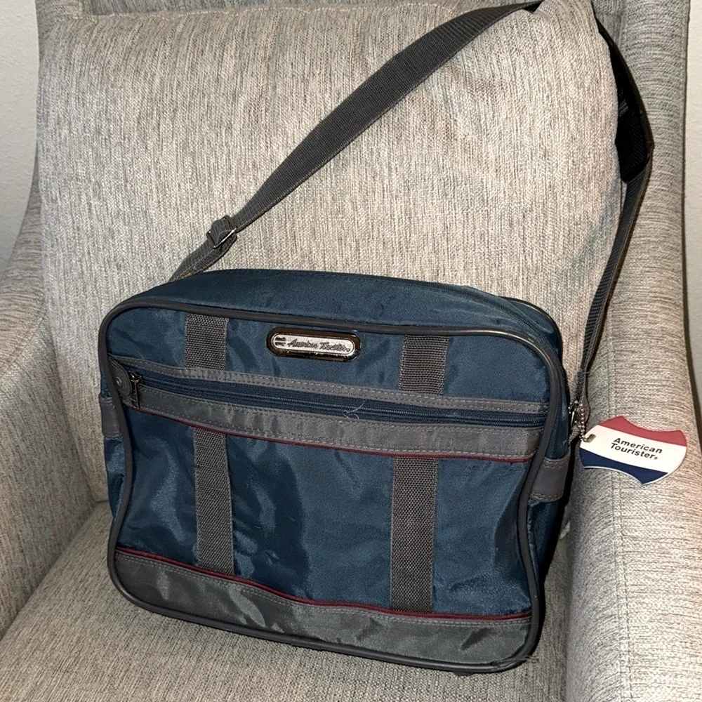 American Tourister Blue Canvas Carry On Bag Shoulder Strap Luggage Tag Footed